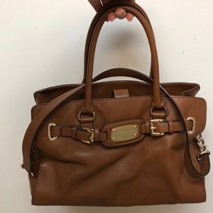 ♦️SOLD♦️MICHAEL KORS SIGNATURE PURSE